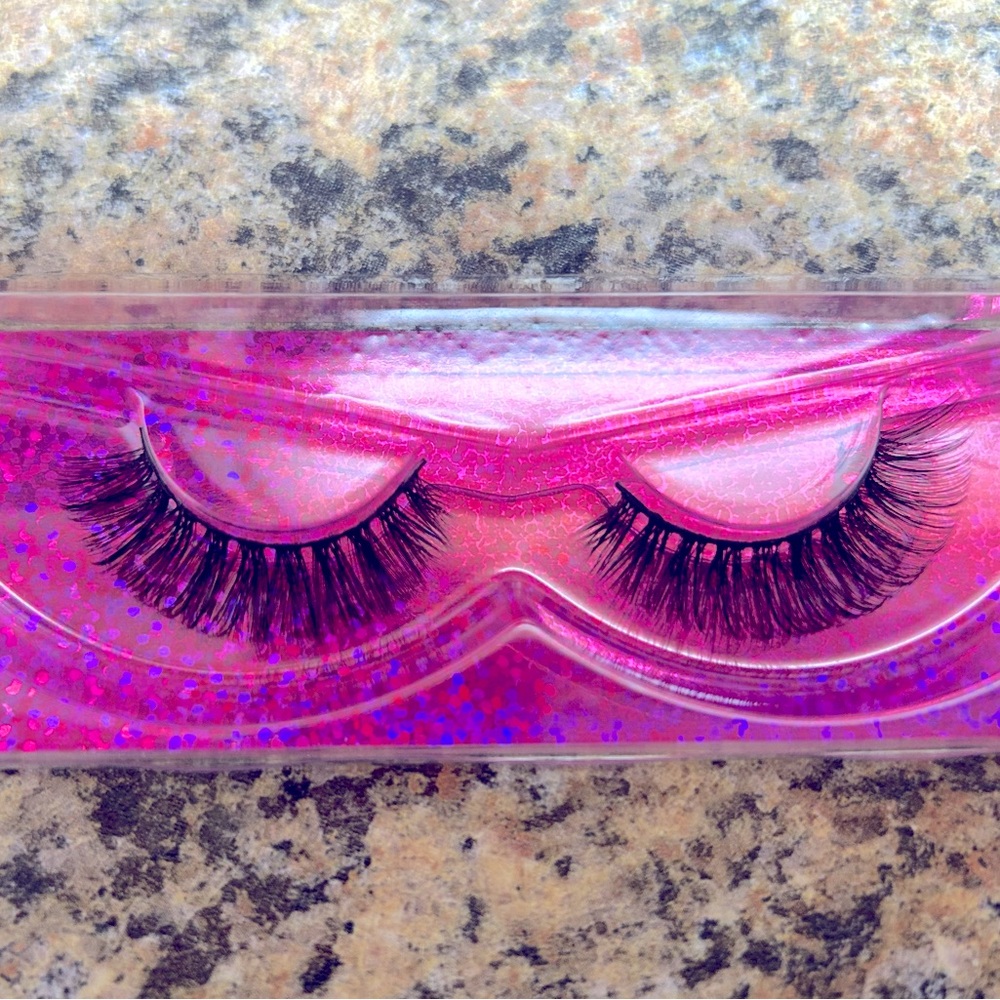 3/$5 Maange- C-curly, reusable lash set false eyelashes (3 pair) MSRP $5 ea.